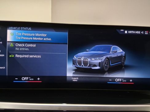 Used 2023 BMW i4 eDrive35 RWD image 28