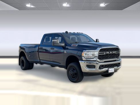 Certified 2024 RAM 3500 Tradesman w/ Chrome Appearance Group image 7