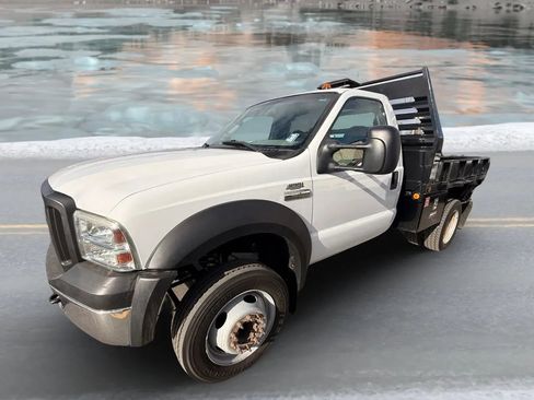 Used 2006 Ford F450 165 W.B. 2D image 7