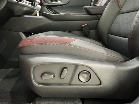 New 2026 Chevrolet Equinox RS w/ Convenience Package III FWD image 22