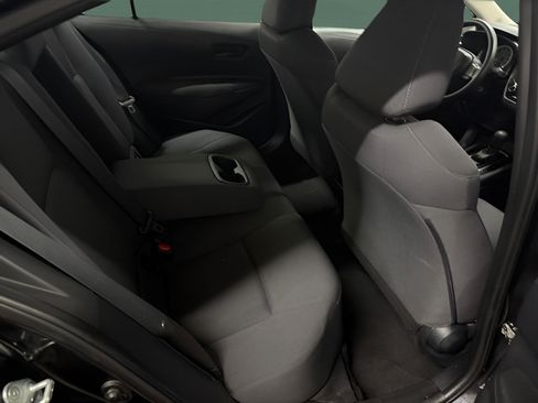 Used 2022 Toyota Corolla LE FWD image 13