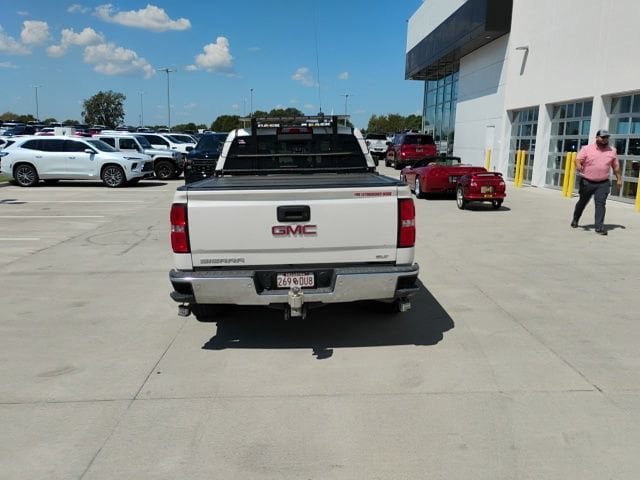 Used 2015 GMC Sierra 1500 SLT w/ SLT Crew Cab Value Package AWD/4WD image 4