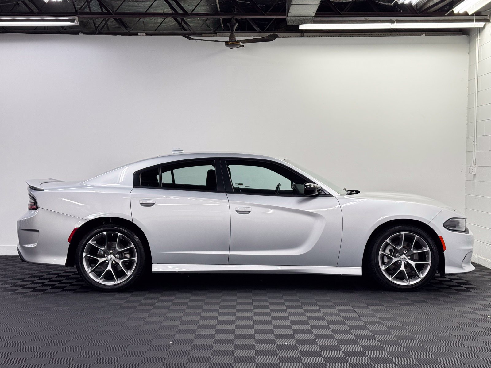 Used 2023 Dodge Charger GT RWD image 4