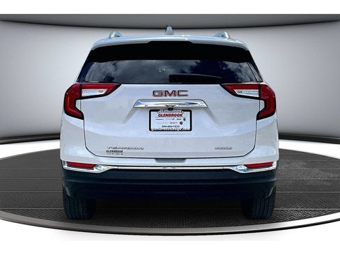 Used 2024 GMC Terrain SLT w/ Infotainment Package II AWD/4WD image 4