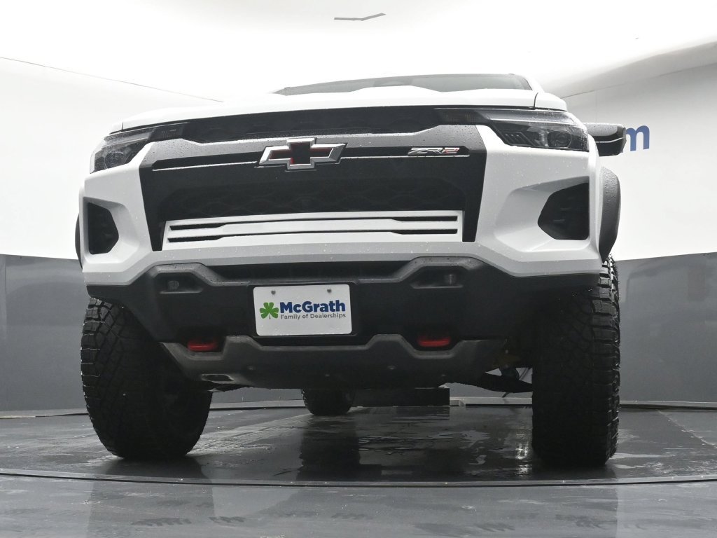 New 2026 Chevrolet Colorado ZR2 w/ Technology Package AWD/4WD image 7