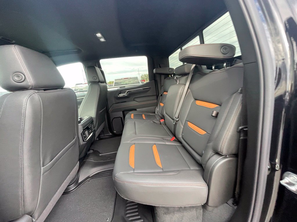 New 2026 GMC Sierra 1500 AT4 w/ AT4 Premium Package AWD/4WD image 24