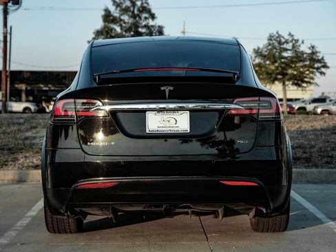 Used 2017 Tesla Model X 75D image 13