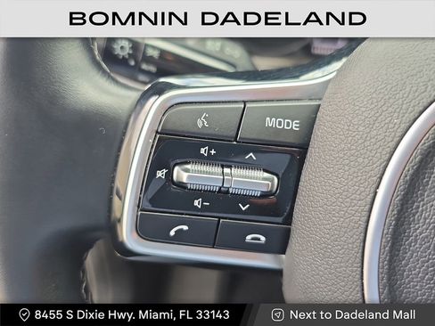 Used 2022 Kia Sorento S image 21