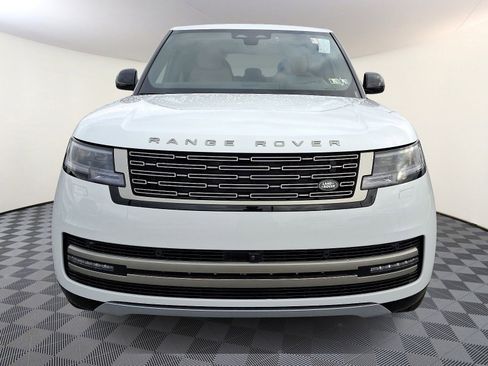 New 2025 Land Rover Range Rover SE image 6