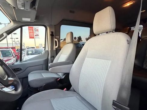 Used 2019 Ford Transit 150 XLT image 9