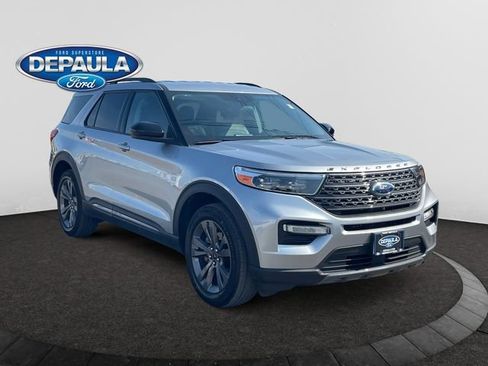 Used 2023 Ford Explorer XLT w/ Equipment Group 202A AWD/4WD image 9