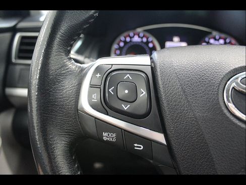 Used 2015 Toyota Camry SE FWD image 27