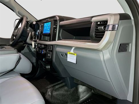 New 2026 Ford F250 XL w/ XL Chrome Package image 29
