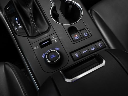 Used 2022 Toyota Highlander XSE image 38