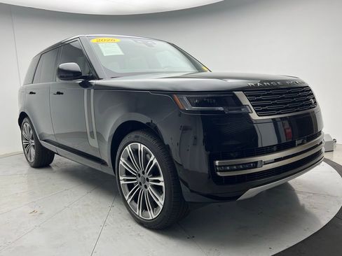 Used 2026 Land Rover Range Rover SE AWD/4WD image 2