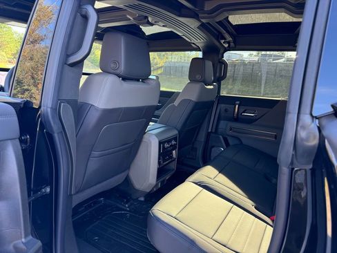 New 2025 GMC Hummer EV 2X image 25