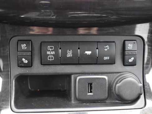 Used 2017 Buick Enclave Premium w/ Experience Buick Package image 18