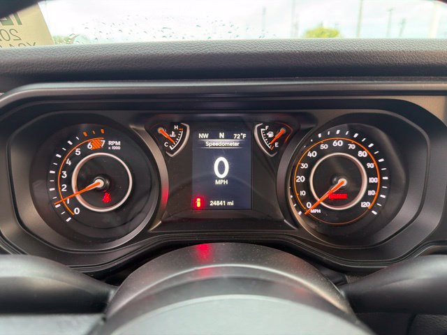 Used 2025 Jeep Wrangler Sport AWD/4WD image 15