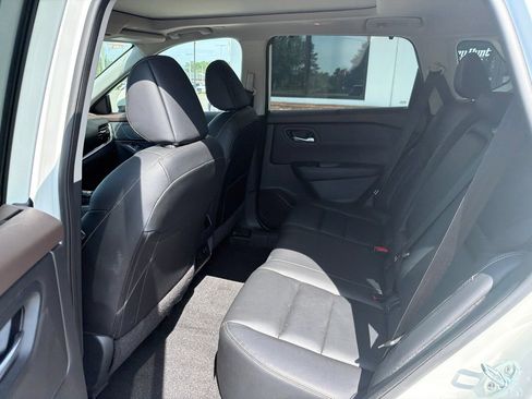 Used 2023 Nissan Rogue SL w/ SL Premium Package AWD/4WD image 6