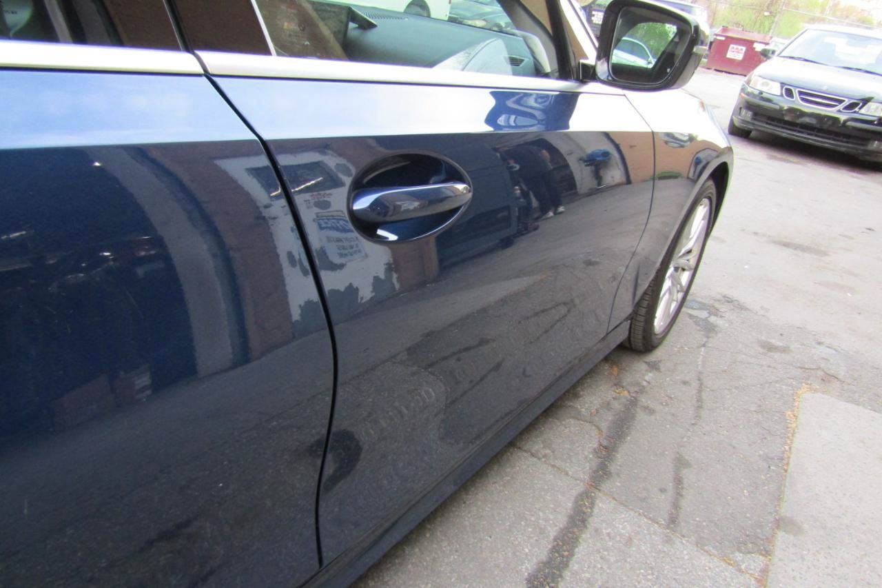 Used 2024 BMW 330e xDrive AWD/4WD image 18