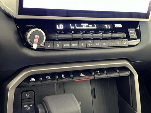 New 2026 Toyota Sequoia Platinum image 28