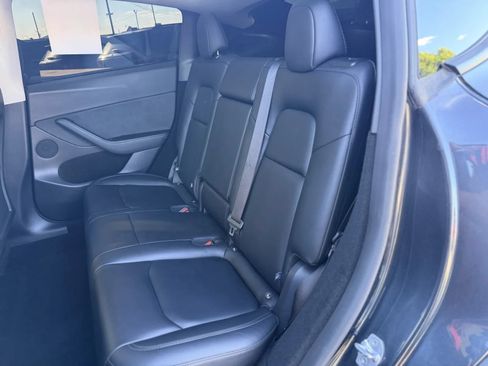 Used 2025 Tesla Model Y Performance AWD/4WD image 15