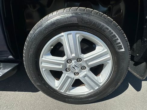 Used 2013 Honda Ridgeline RTL image 16