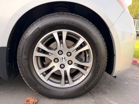 Used 2011 Honda Odyssey EX image 27