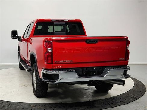 Used 2024 Chevrolet Silverado 3500 LTZ w/ LTZ Plus Package image 6