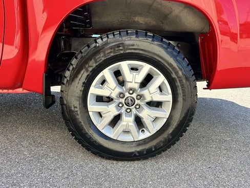 Used 2022 Nissan Frontier SV RWD image 7