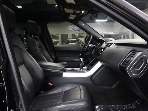Used 2019 Land Rover Range Rover Sport HSE image 24