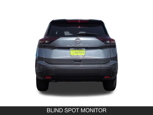 Certified 2025 Nissan Rogue SV image 9