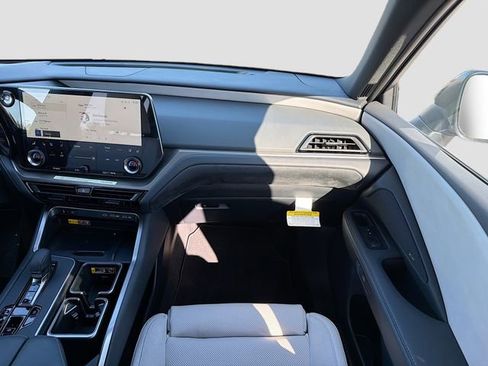 New 2026 Lexus TX 350 AWD image 19