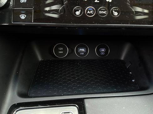 Used 2026 Genesis G70 2.5T RWD image 24