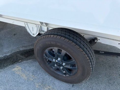 Used 2023 RAM ProMaster 3500 w/ Black Appearance Package FWD image 6