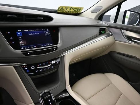 Used 2023 Cadillac XT5 Premium Luxury w/ Technology Package AWD/4WD image 22