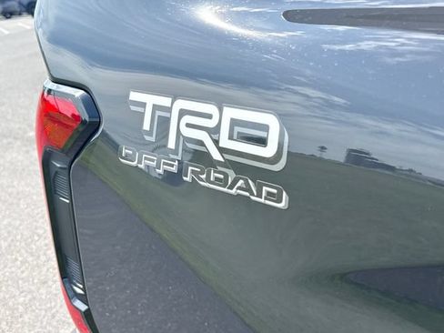 Certified 2024 Toyota Tacoma TRD Off-Road w/ TRD Off Road Upgrade Package AWD/4WD image 18