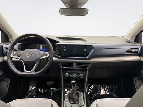 Used 2024 Volkswagen Taos SE w/ Panoramic Sunroof Package AWD/4WD image 14