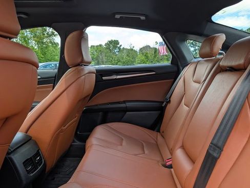 Used 2020 Ford Fusion Titanium AWD/4WD image 13