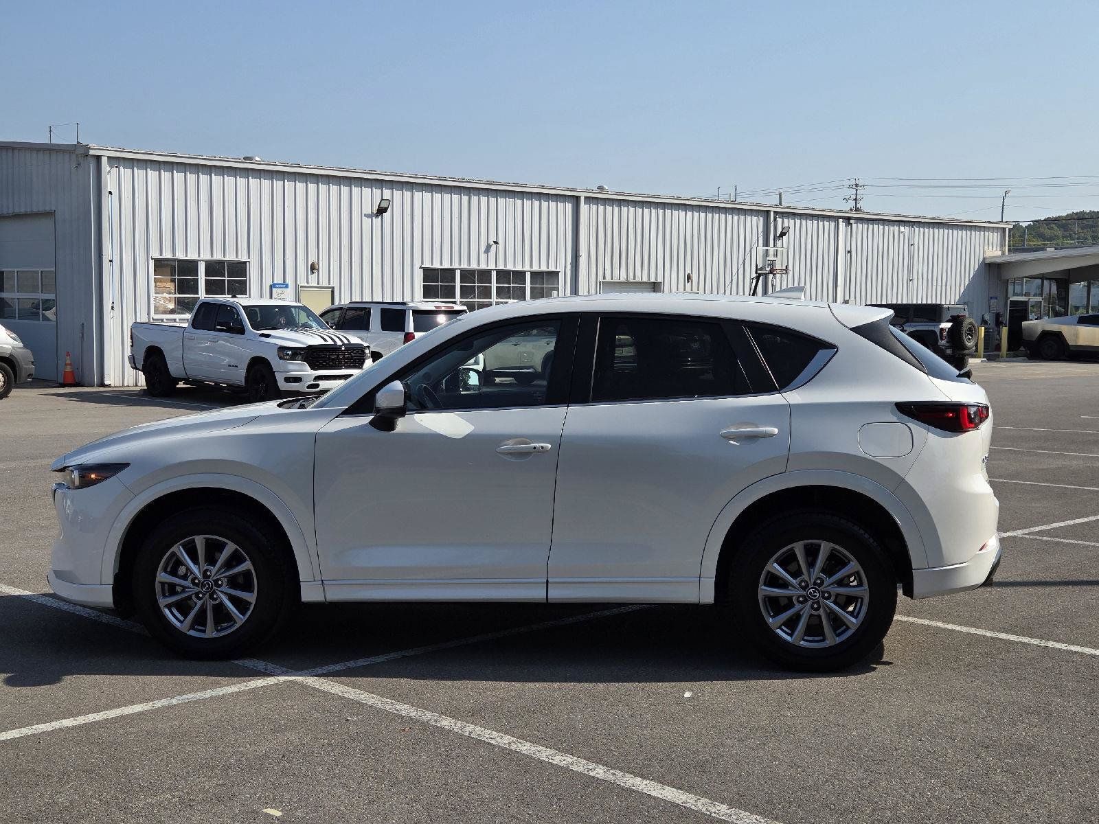 Used 2025 MAZDA CX-5 AWD 2.5 S w/ Preferred Package image 6