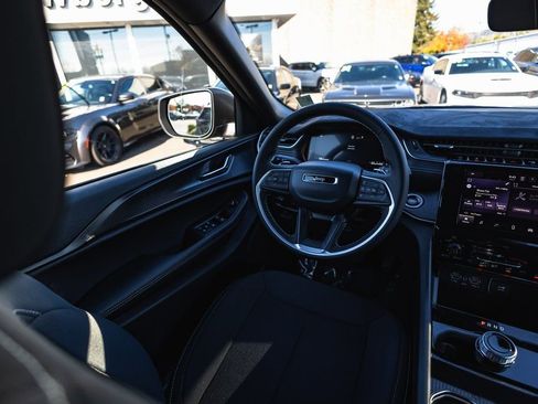 New 2025 Jeep Grand Cherokee Laredo X w/ Trailer Tow Package AWD/4WD image 22