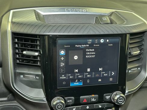 Used 2025 RAM 1500 Big Horn AWD/4WD image 30