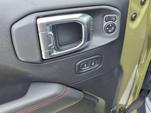 New 2026 Jeep Wrangler Unlimited Rubicon AWD/4WD image 23