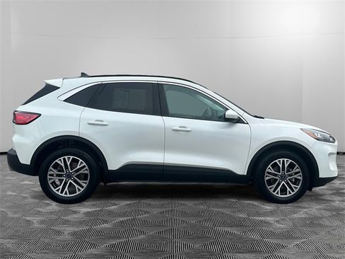 Used 2022 Ford Escape SEL w/ Technology Package image 6