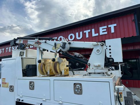 Used 2017 Ford F550 4x4 Crew Cab Super Duty image 21