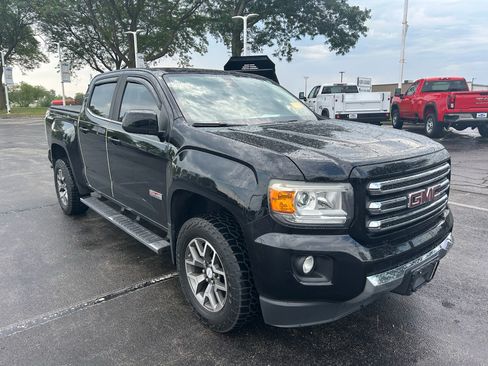 Used 2017 GMC Canyon SLE w/ All Terrain Package AWD/4WD image 3