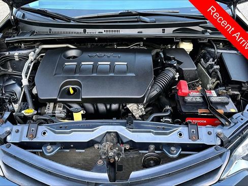 Used 2014 Toyota Corolla LE FWD image 30
