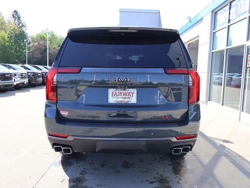 New 2026 GMC Yukon AT4 Ultimate AWD/4WD image 9