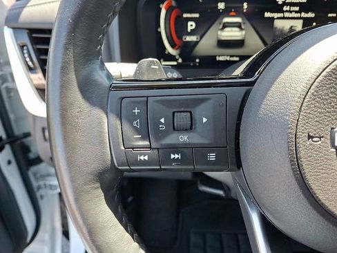 Used 2024 Nissan Rogue Platinum AWD/4WD image 23