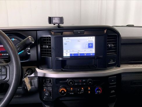 Used 2025 Ford F250 XLT w/ FX4 Off-Road Package AWD/4WD image 5